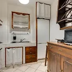 Guelfo Apartment By Mamo Florence